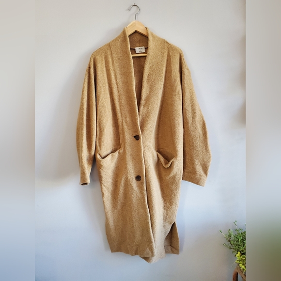 aritzia wilfred 100% merino wool cardigan, size large GUC -some wear underarms - Picture 9 of 14